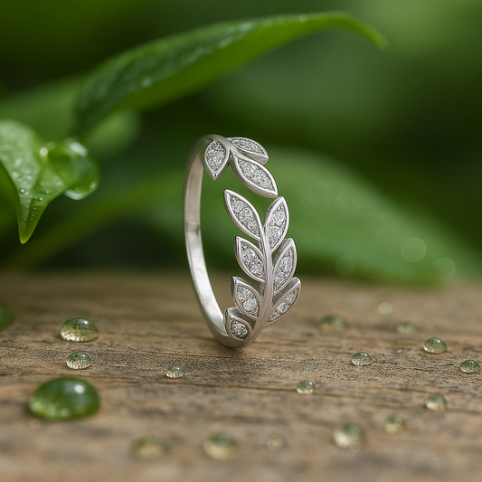 Elegant 925 Silver Zirconia Ring – Engagement or Anniversary Gift