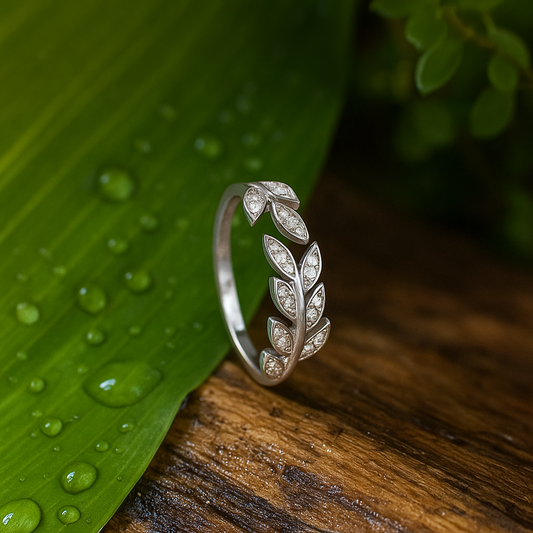 Elegant 925 Silver Zirconia Ring – Engagement or Anniversary Gift